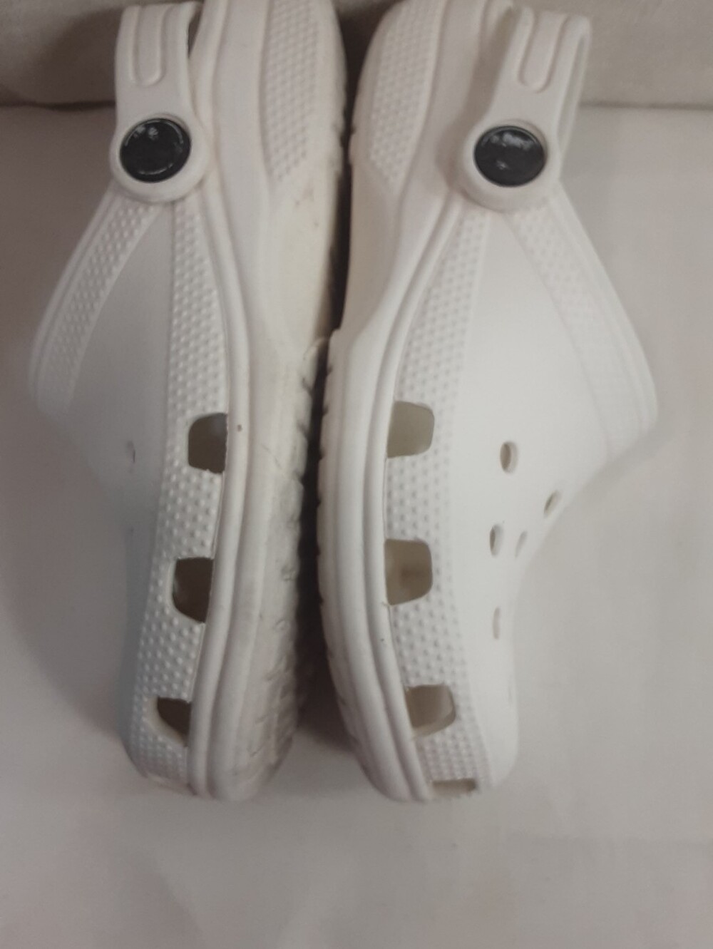 Crocs - Picture 2 of 7